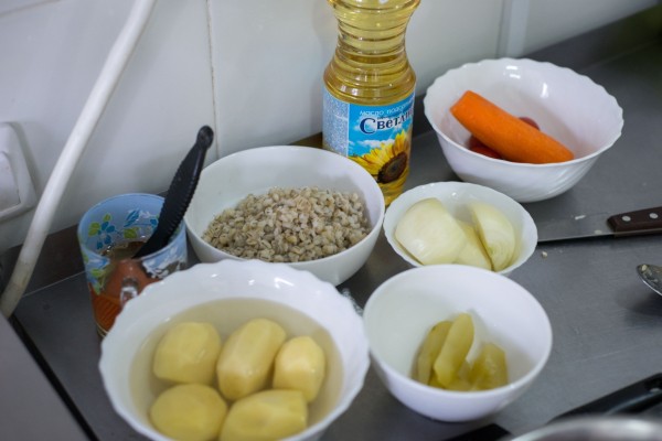 Рецепт выходного дня в Великий пост: рассольник &ndash; густой, наваристый и жутко вкусный