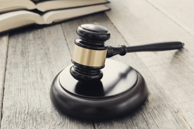 "Пятерочка" в топе, срок за "ремонт" ноутбука и борьба с весенними пожарами