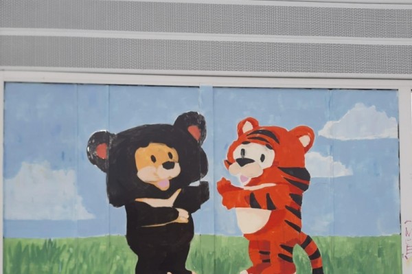 Студенты Хабаровского колледжа наводят красоту в городе