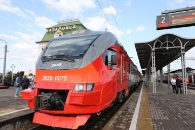 Итоги дня: асфальт растаял, идёт циклон, антибиотик в твороге, добрая традиция и Пред-Амур