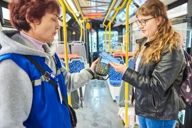 Итоги дня: пожар уничтожил школу, пророчества Жириновского и угасающий город