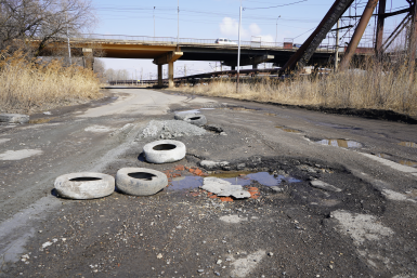 Итоги дня: асфальт растаял, идёт циклон, антибиотик в твороге, добрая традиция и Пред-Амур
