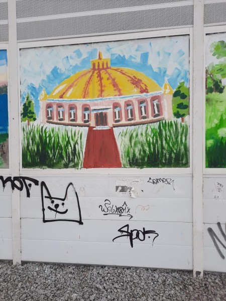 Студенты Хабаровского колледжа наводят красоту в городе