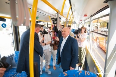 Итоги дня: рейсы из Хабаровска на Хайнань, жесткое ДТП с байкером, труп в озере Мылки