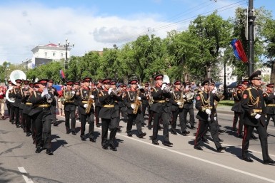 Итоги дня: фавориты праймериз, современные технологии и самый массовый экзамен