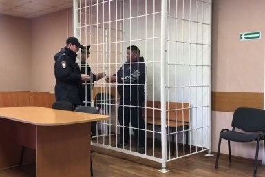 Итоги дня: питьевой брак, трупы в пожаре, "черный" оружейник и штрафы  за самовыгул собак