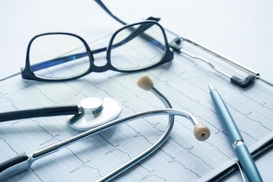 Итоги дня: задержан с икрой и осетриной, конфликт с полицией, третий бак и горит Дачный