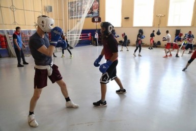 Итоги дня: "Сад Памяти", боксеры из 12 стран и похититель медикаментов Итоги дня: "Сад Памяти", боксеры из 12 стран и похититель медикаментов