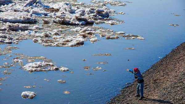 Ледоход завершился на реке Амур в Хабаровском крае
