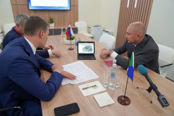 Все на восток! Михаил Дегтярев подписал соглашения о сотрудничестве с федеральными девелоперами