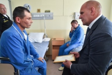 Итоги дня: хабаровские ждули, задавило мусоровозом, ЕГЭ на "соточку"