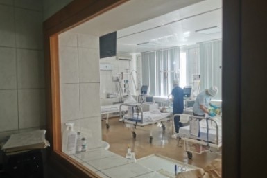 Итоги дня: учитель и доярка идут к успеху, ушел по ягоды и пропал в лесу и барак в огне