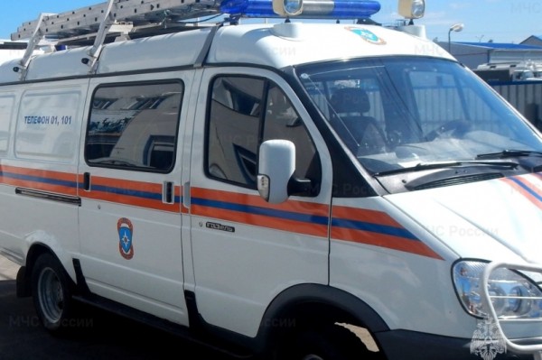 13-летний подросток повис на 3 этаже многоэтажного дома в Хабаровске