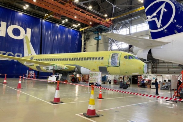 План по выпуску SSJ100 в 2023 году сокращен с 19 до 6 штук из-за проблем с запчастями