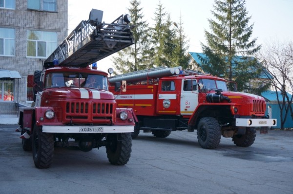 Пожарные расчеты спасли 11 человек при пожаре в жилой пятиэтажке в Хабаровске