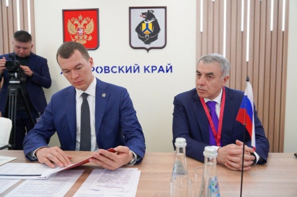 Все на восток! Михаил Дегтярев подписал соглашения о сотрудничестве с федеральными девелоперами