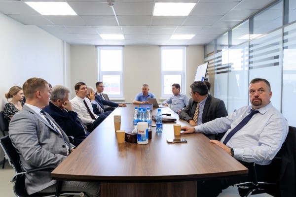 Торговые представители иностранных государств посетили завод "Русский минтай"