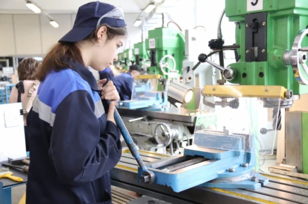 15 современных мастерских оборудуют в хабаровских техникумах в этом году