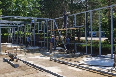 Итоги дня: циклон в городе, цветущие лотосы, гибель байкера и поиски пенсионера