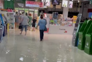 Итоги дня: дети без спорта, прокуратура разберется в потопе, автомобильный крестный ход