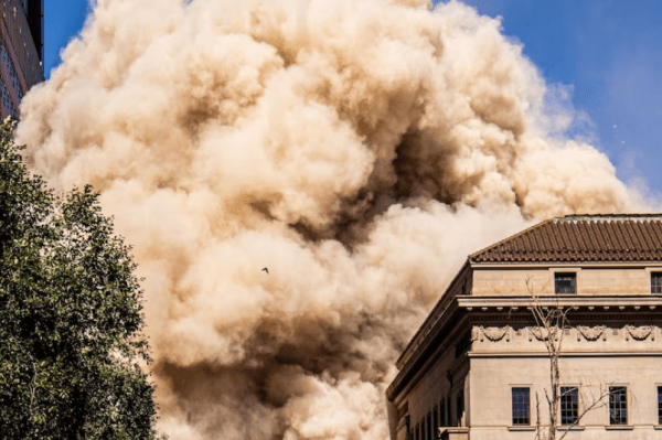 Двух детей спасли из огня пожарные в Комсомольске-на-Амуре