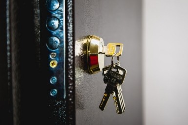 Итоги дня: черный день, подтопления грядут, первые в ДФО,44 в  квартире, 10 на кресло мэра