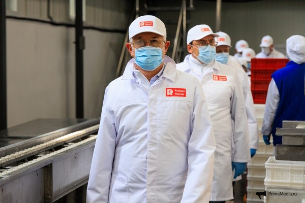 Торговые представители иностранных государств посетили завод "Русский минтай"