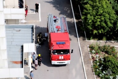 Итоги дня: пропажа медалей и посылок, арбузная суббота, а также пожар в Доме ветеранов Итоги дня: пропажа медалей и посылок, арбузная суббота, а также пожар в Доме ветеранов