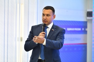 Итоги дня: поджог четырёх машин, молочная лаборатория и незаконная реклама