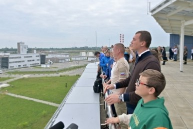 Итоги дня: поддельное сливочное масло,  ночной пожар и три ступени ракеты