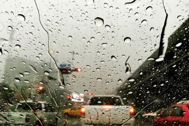 Итоги дня: цифровой помощник мэра,  конец жаре, опасный барак, 3 года бегал, СУ-35 на доме