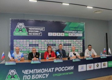 Итоги дня: наезд со стрельбой, на такси к аферистам, ключи учителям и очень чистый город