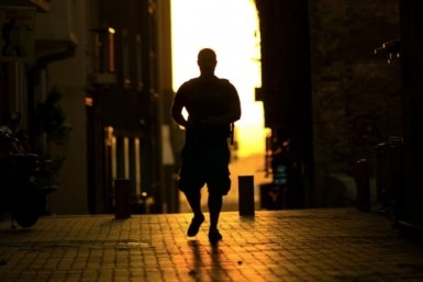 Итоги дня: цифровой помощник мэра,  конец жаре, опасный барак, 3 года бегал, СУ-35 на доме