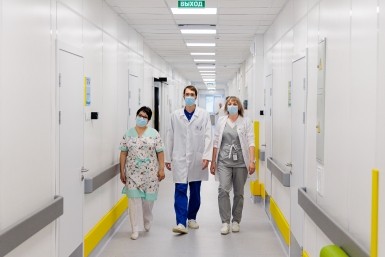 Итоги дня: только вертолетом можно долететь, кто поджигает военкоматы, скоро суд, с чипом