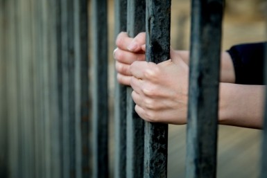 Итоги дня: космические страсти, айда на море, лесные поиски и вандал против иномарки