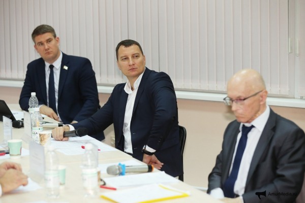 Итоги выборов мэра Хабаровска обсудили за круглым столом "Делового клуба AmurMedia"