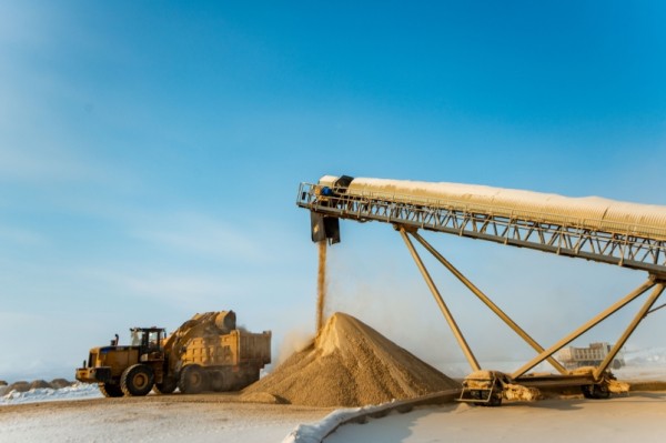 Горнодобывающее предприятие "Светлое" выпустило 25 тонну золота