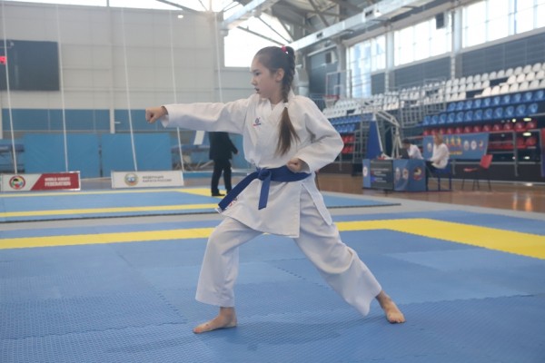 Турнир по карате прошел в Хабаровске в честь Дня солидарности в борьбе с терроризмом