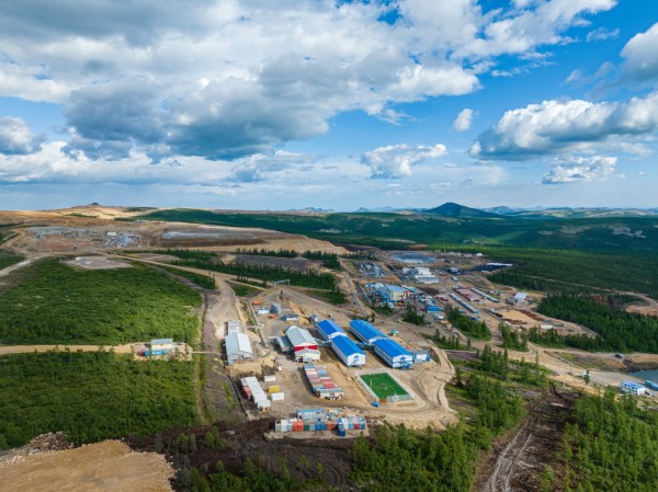 Горнодобывающее предприятие "Светлое" выпустило 25 тонну золота