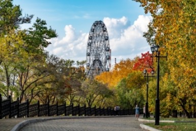 Итоги дня: сбил людей и сбежал, лучшая семья, 50 лет Ванинскому району и второй краболов