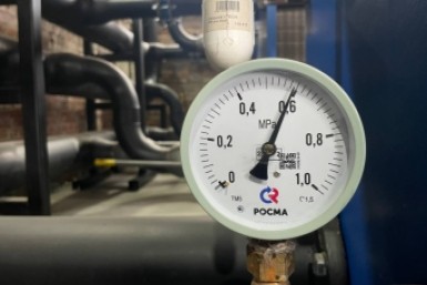 Итоги дня: отравление при пожаре, Денежный сквер, горячие батареи и угроза от большой воды