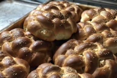 Итоги дня: дорогие поездки с "шашечками", дальневосточная драматургия и рост тарифов