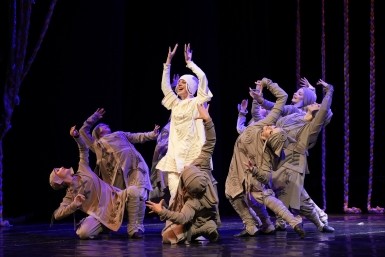 Итоги дня: сказка-мистерия, прокати, тракторист, погорельцы в рубашке и день равен ночи