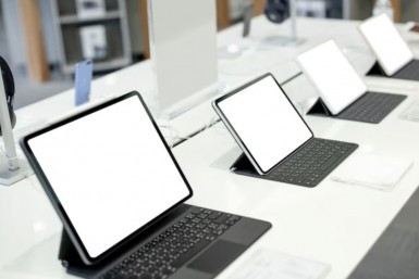 Итоги дня: растут цены на бензин, Кэмерон - гражданин России, наши кадеты едут в Грозный