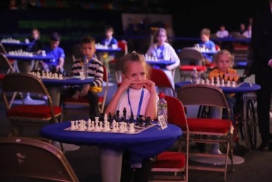 Итоги дня: готовим волонтеров, 50-метровому бассейну быть, опять ищут рыбаков и два пожара