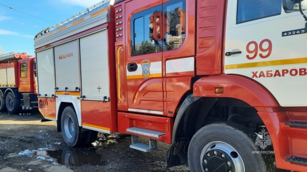 Четверых взрослых и троих детей спасли в ходе ликвидации пожара хабаровские огнеборцы