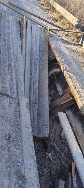 Мост обрушился в Хабаровском крае Мост обрушился в Хабаровском крае