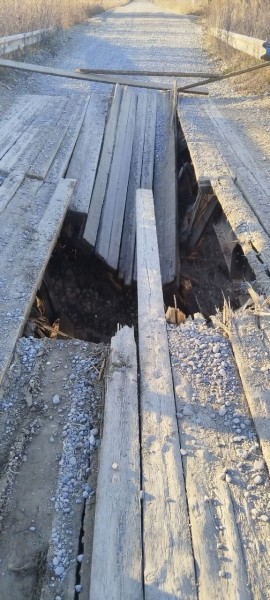 Мост обрушился в Хабаровском крае Мост обрушился в Хабаровском крае