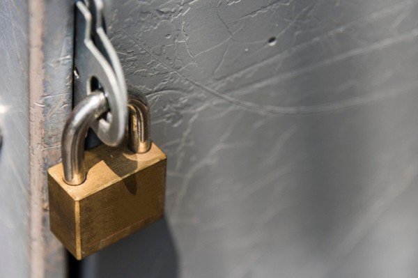 Арестовали квартиру у хабаровчанина за долги перед детьми