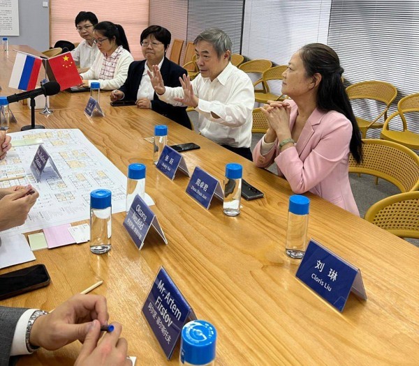 Владимир Солодов договорился в Китае о постройке на Камчатке первого инновационного дома